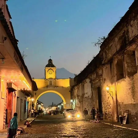 Hotel Paseo En Antigua